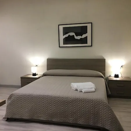 Dimora Conte 3* لا ماداّلينا