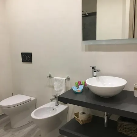 Bed and Breakfast Dimora Conte Λα Μανταλένα