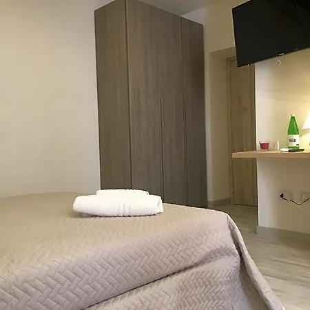 Bed and Breakfast Dimora Conte Λα Μανταλένα