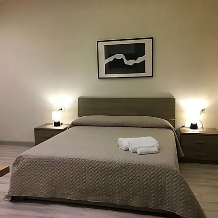 Dimora Conte Bed and Breakfast 4*